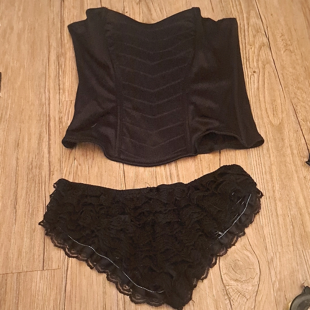 Sophie B Shiny corset and lacy bottoms
